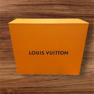 Auth. Extra Large Louis Vuitton Gift Box (Magnetic closure)